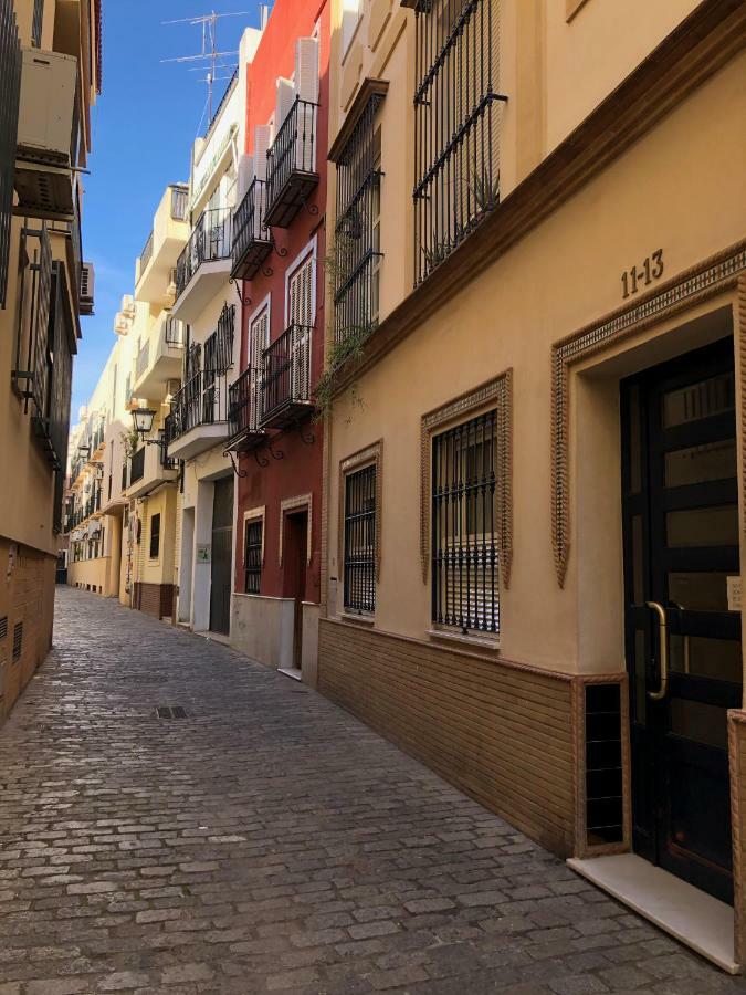 Serva La Bari Studio Sevilla Exterior foto